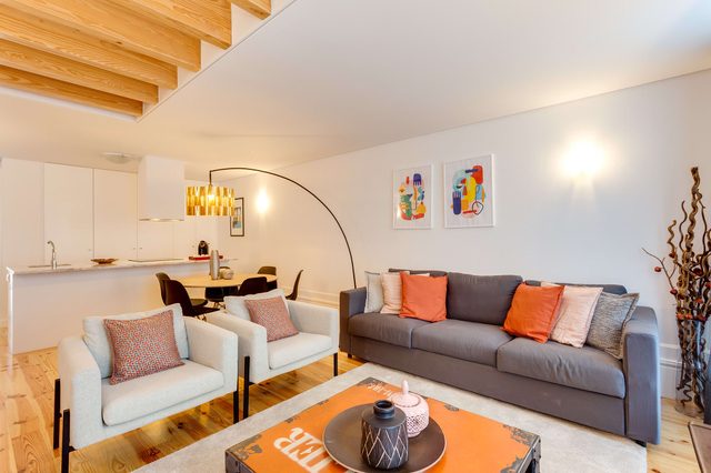 Almada Luxurious Duplex by DA’HOME