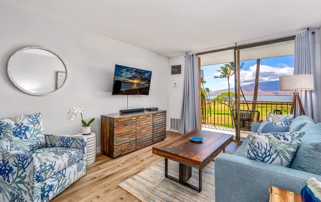 Modern and Relaxing Oceanfront Vistas