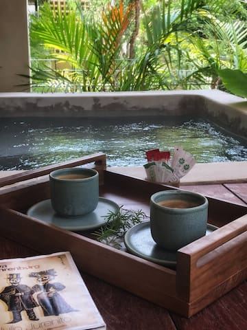 BOHO CHIC PH IN ALDEA ZAMA 2BR-2BTH 100mb WIFI