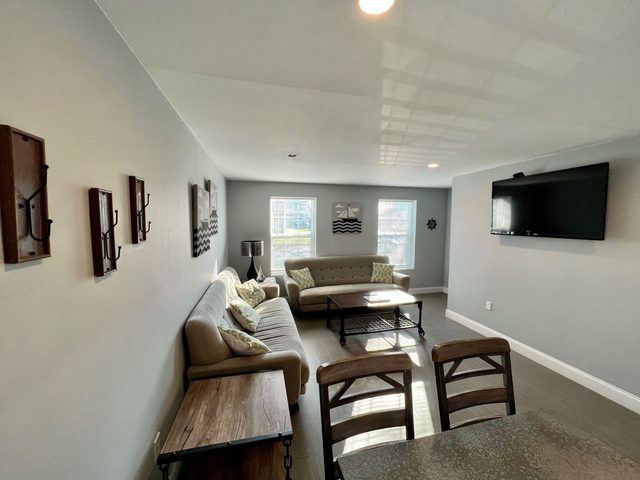304 3rd Street, Suite B