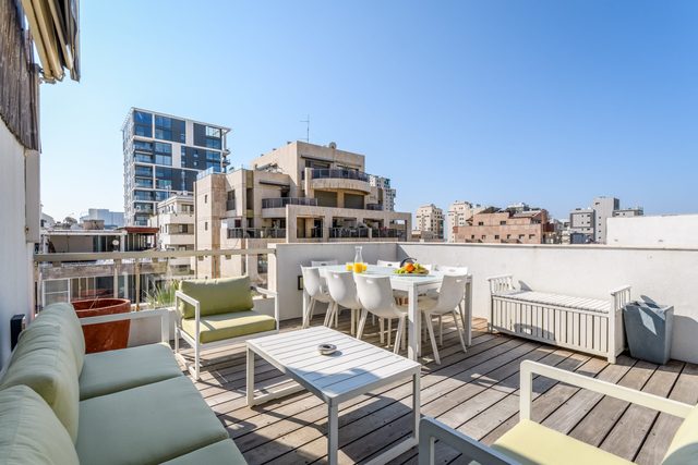Trust Inn Roof on the Top — Tel Aviv-Yafo, Tel Aviv