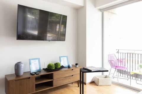 Capitalia - Chic and Stylish Flat