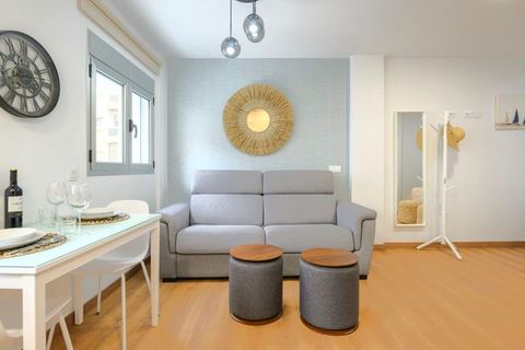 Designer Studio 100m from the Beach