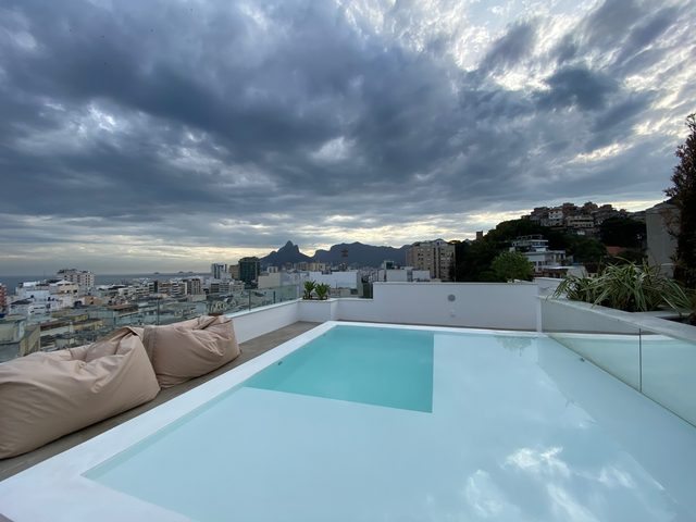 Special and Elegant Penthouse - RIO017
