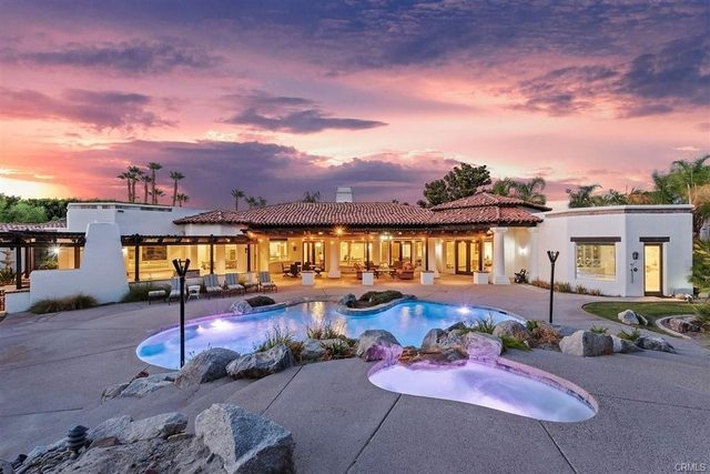 Ultimate Luxury Retreat Over 1.4 Acres Pool, Spa More — La Quinta, CA