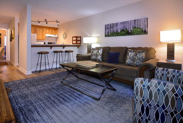 Escape to Emmons, Ski in/Ski out, Hot tub