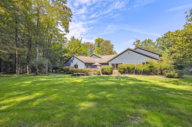 Great Group Getaway: Games Galore + Outdoor Oasis — Painesville, OH