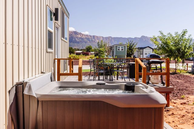 Zion Adventure • Private Hot Tub + Starry Nights