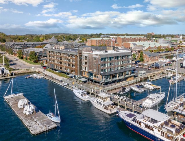 Wyndham Inn on Long Wharf |1BR/1BA King Bed Suite