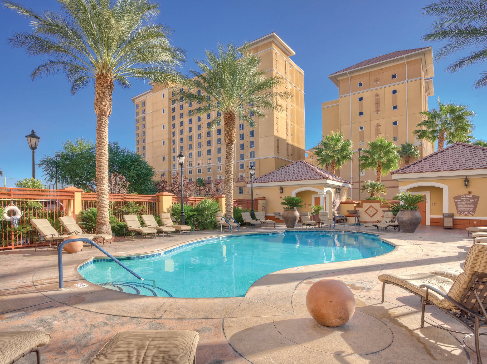 Wyndham Grand Desert | 5 Luxury Suites