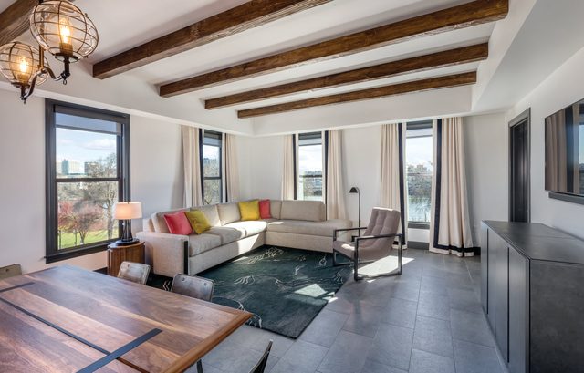 Wyndham Portland Waterfront Park Resort | 2 Studio Suites