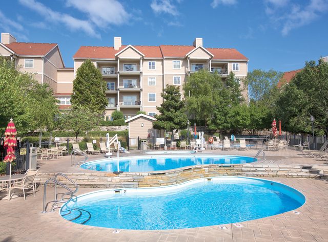Relaxing 1BR King Suite at Wyndham Branson Meadows