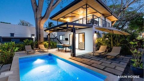 Casa Bella Vida Boutique: Walk Everywhere! Luxury 5BR Villa + Private Pool in Tamarindo