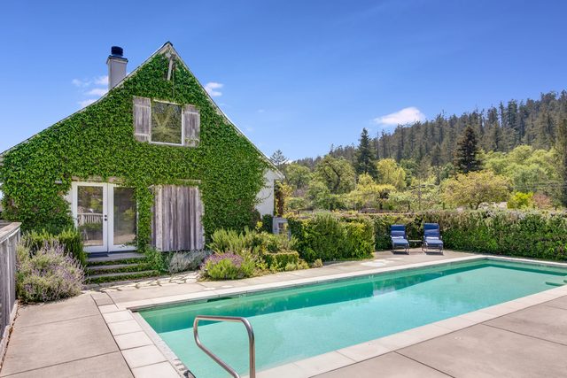 Villa in French Chateau Estate in Napa Valley — Calistoga, CA