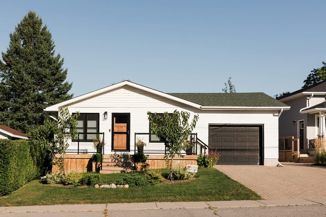 The Old Homestead - Gorgeous backyard w Pizza Oven
