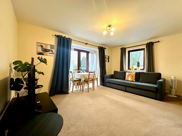 Super Apartment next to Bicester Village, Sleeps 4 — Bicester, England