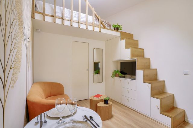 Beautiful studio in small house near Eiffel Tower — Paris, Île-de-France