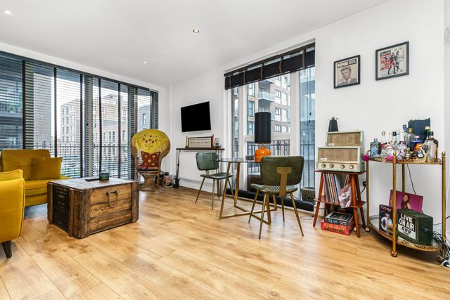 Chic Urban Apartment In Shoreditch, 2 bed 2 bath