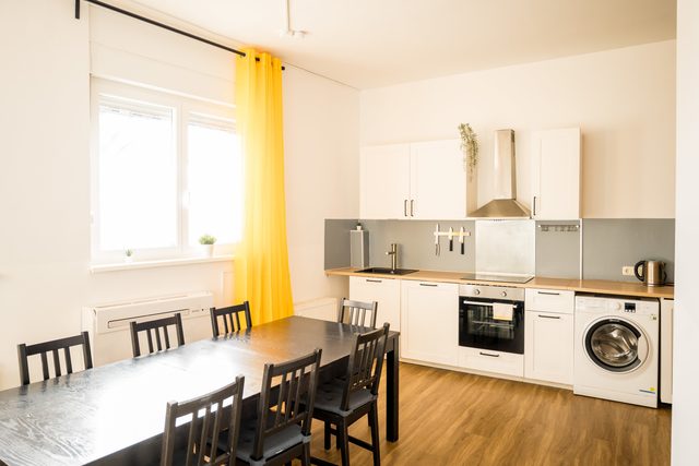 Spacious 3 Bedroom Apartment Online Check-In