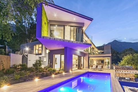 Villa Zwaanswyk — Constantia, Western Cape