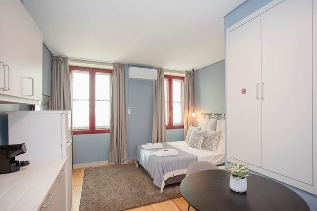Liiiving in Porto | Historic Clérigos Studio - 1F