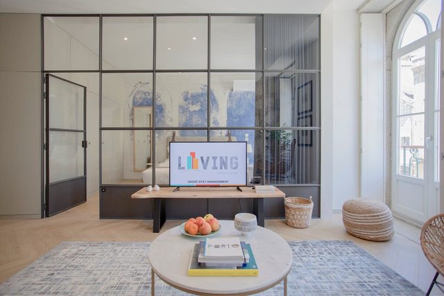Liiiving in Porto | Luxury Beachfront Apartment IV