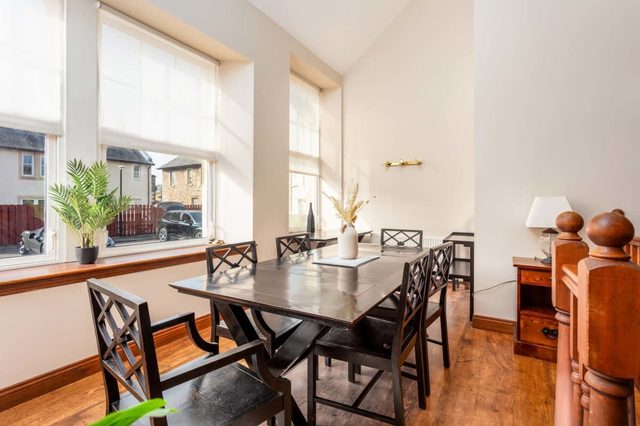 Cromwell Corner - Donnini Apartments