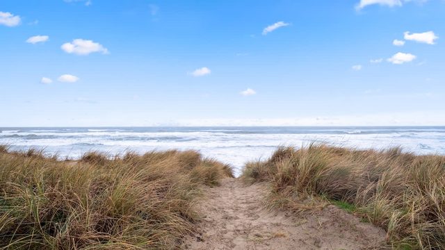 #StayInMyDistrict SurfsideHaven — Rockaway Beach, OR