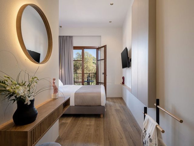 Ethos suites | Triple suite with sea view