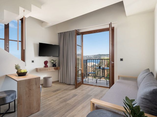 Ethos suites | Maisonette with sea view