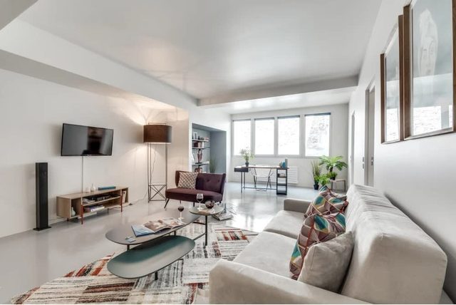 Modern and bright 2BD for 11 guests in Le Marais!