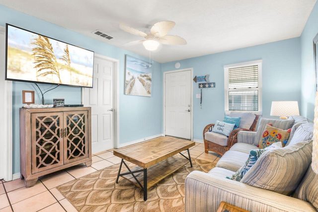 Sunrise Village 215- 2BR, 1BA, gulf front, sleep 6