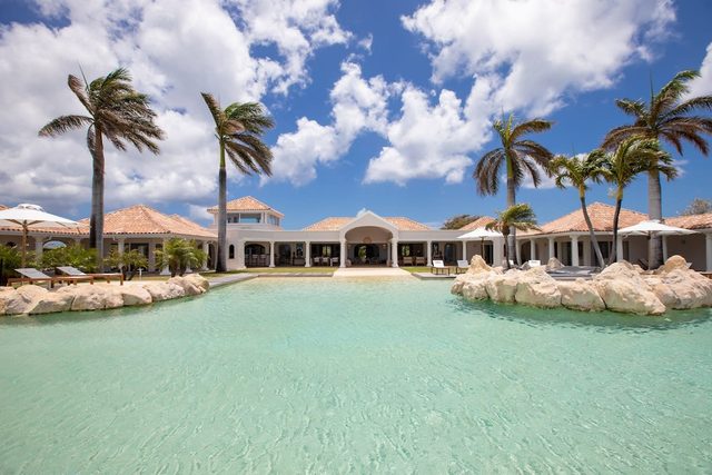 Villa Belle Etoile – Grand Cliffside Luxury Estate in Terres Basses, Saint Martin