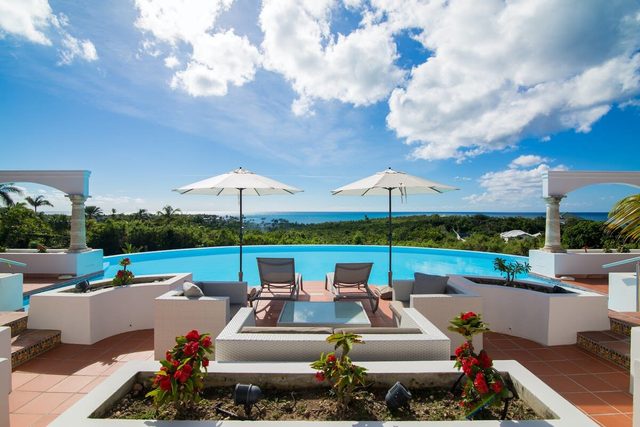 Villa Mariposa – Oceanview Luxury Surrounded by Bougainvillea in St. Martin