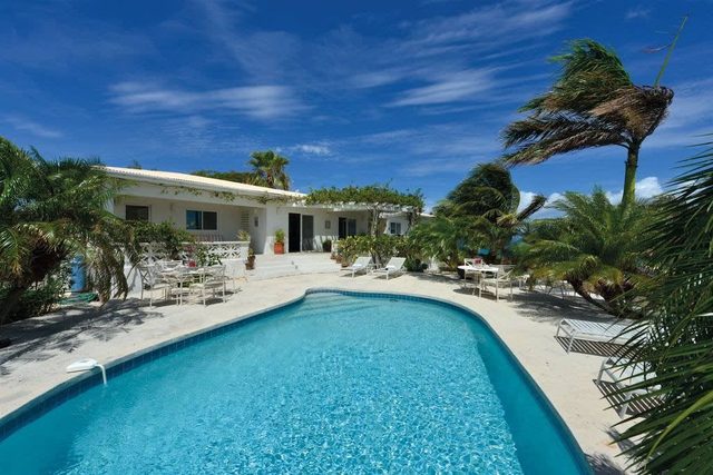 Falaise des Oiseaux – Dramatic Cliffside Retreat Overlooking Anguilla