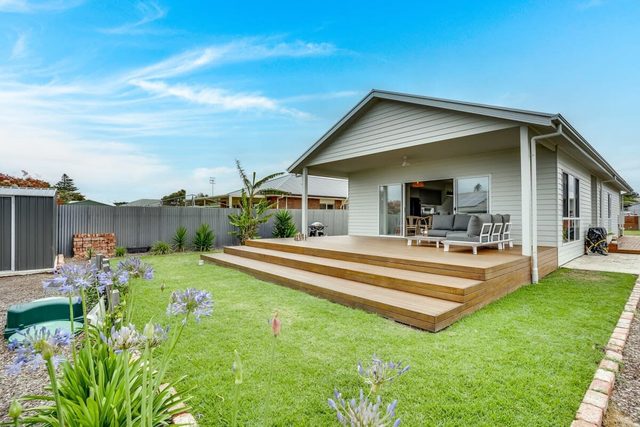 Ocean Breeze 57 Padman Crs Middleton