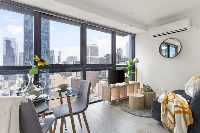 A Comfy & Stylish Apt Near Melbourne Central & QV