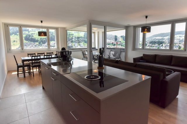 2BR Apt | Pilatus View | Near Lucerne