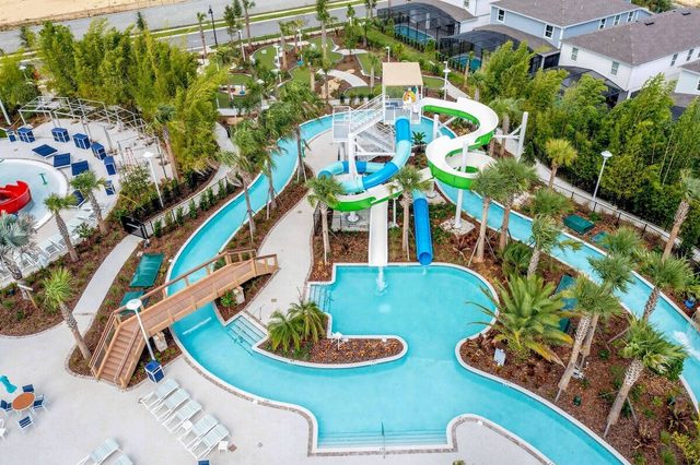 1807 Mickey & Toy Story Rooms, Game Room! Pool