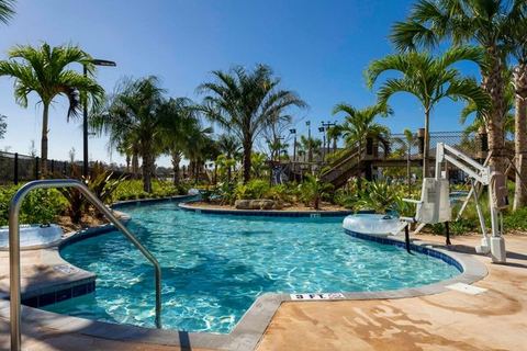 2681 Space & Fireworks Rooms! Storey Lake Pool