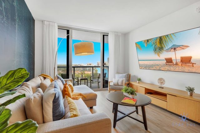 Stunning Views | Pool & Gym | Close to Beach