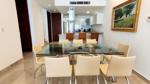 Penthouse 1BR,  direct pool access, Bathtub by Happy Address. — Playa del Carmen, Quintana Roo