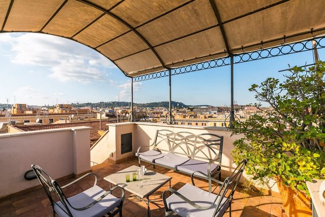 Saint Peter luxury terrace attic by Romeloft