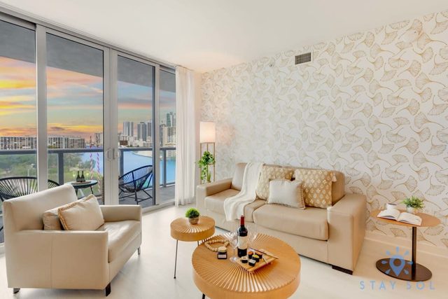 Pool | Apartment w/ Balcony - Gym - Near Beach