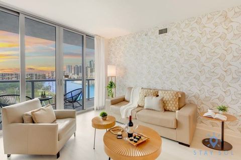Pool | Apartment w/ Balcony - Gym - Near Beach