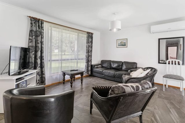 6 Simpson Rd Encounter Bay