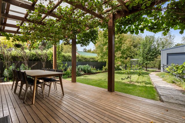 Pretty Prince - Modern 4 Bedroom Home near CBD