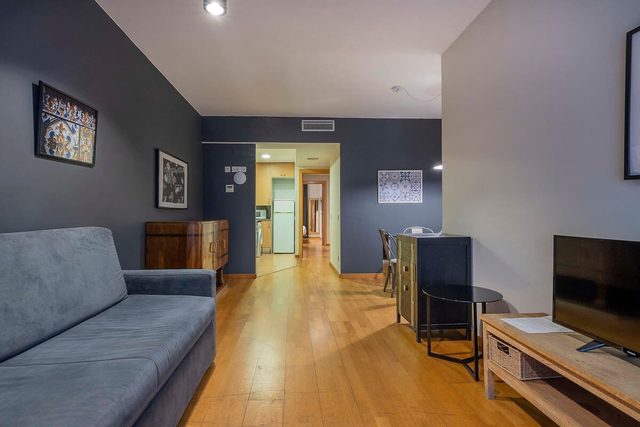 2 bedroom with balcony in Eixample district