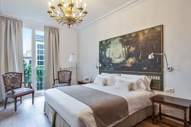 Casa Batlló | Paseo de Gracia - Luxury Historic 4BD 4BTH