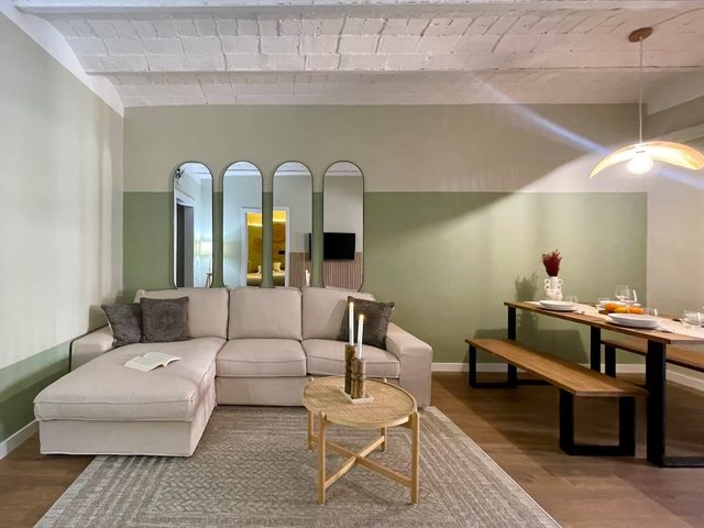 Plaza Catalunya Recently renovated 5BD-4BTH